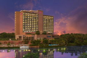 Гостиница Crowne Plaza Kochi, an IHG Hotel  Коччи